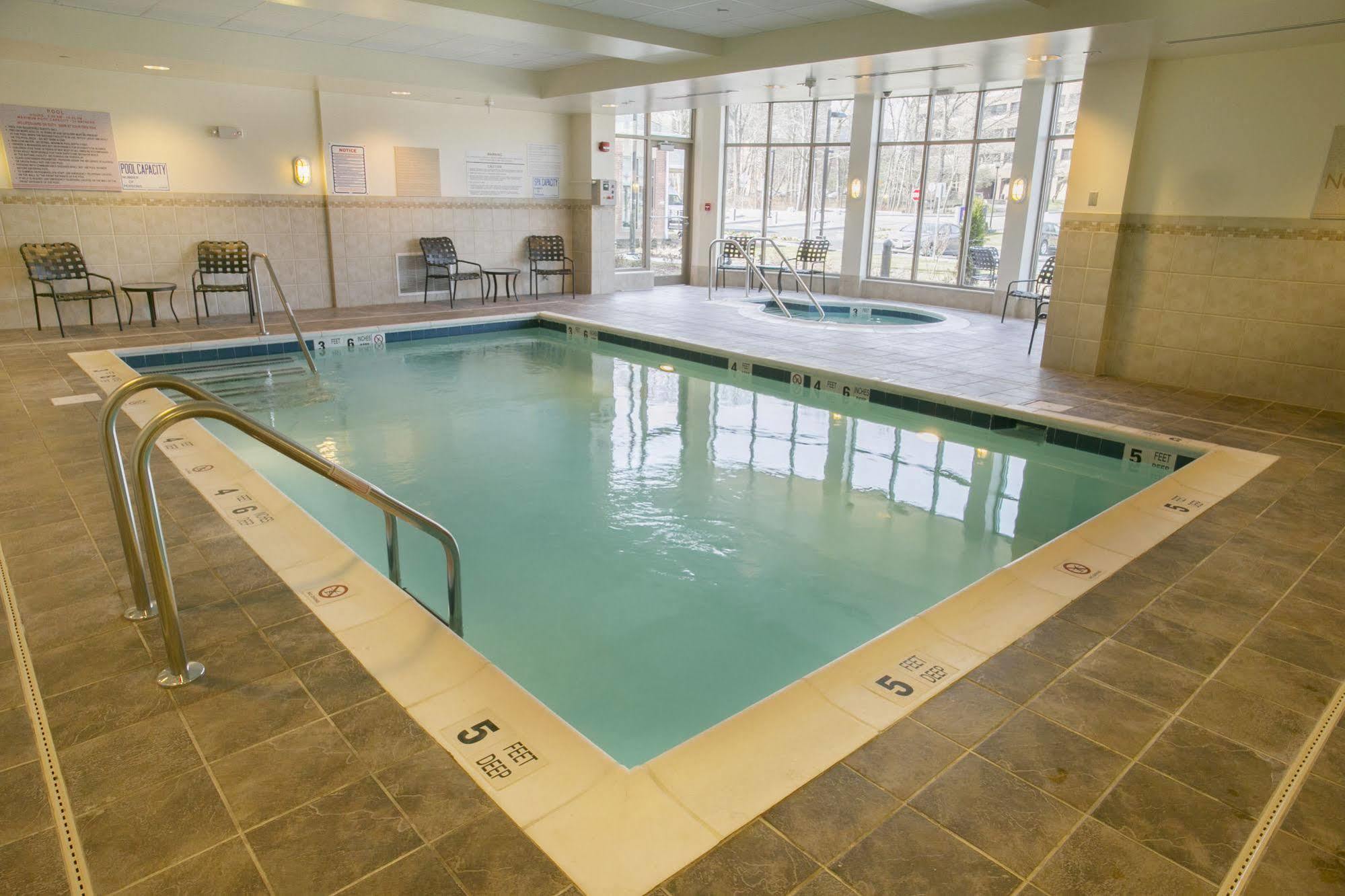 Hilton Garden 3*